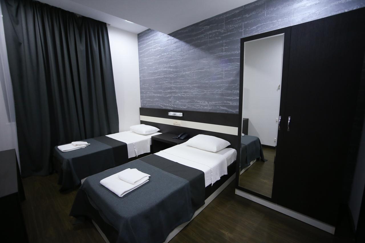 West Tower Hotel Kutaisi Eksteriør billede