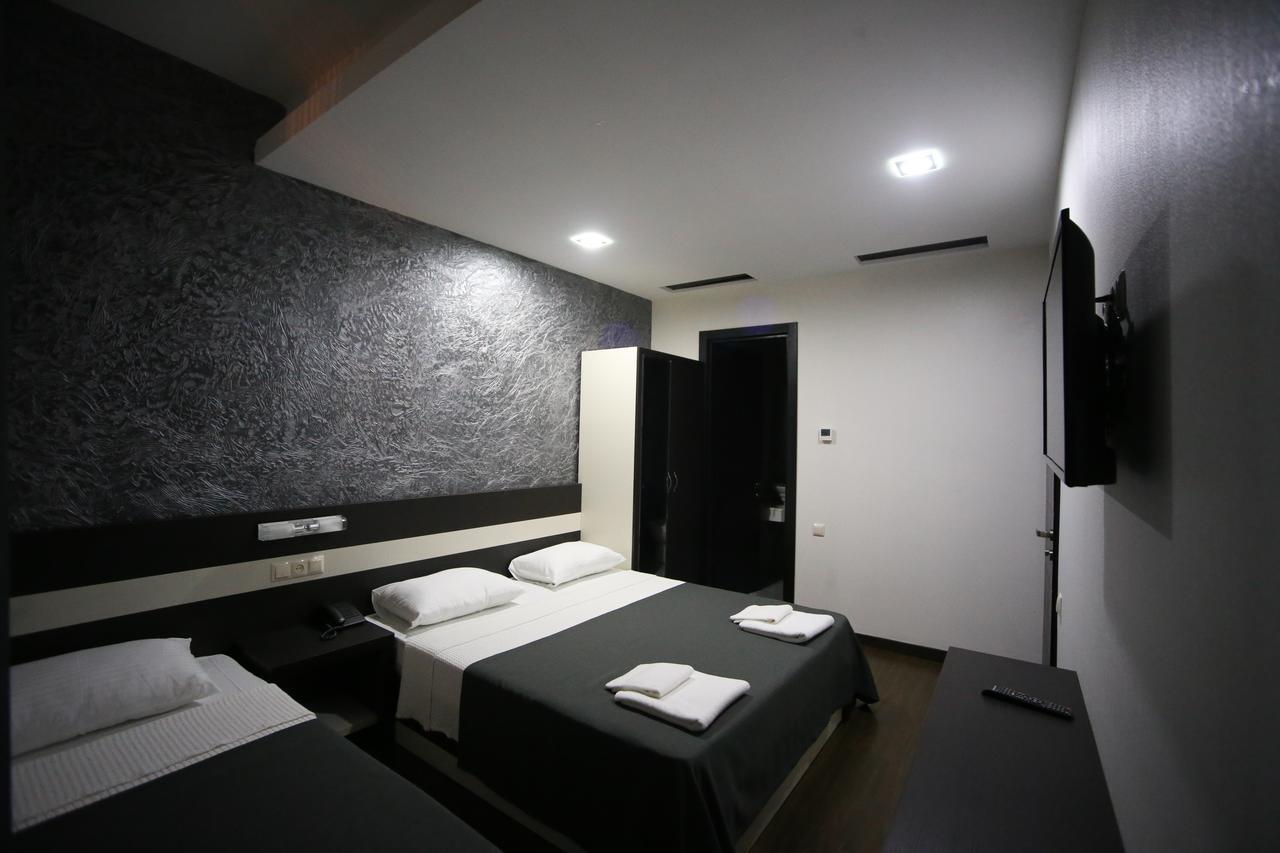 West Tower Hotel Kutaisi Eksteriør billede