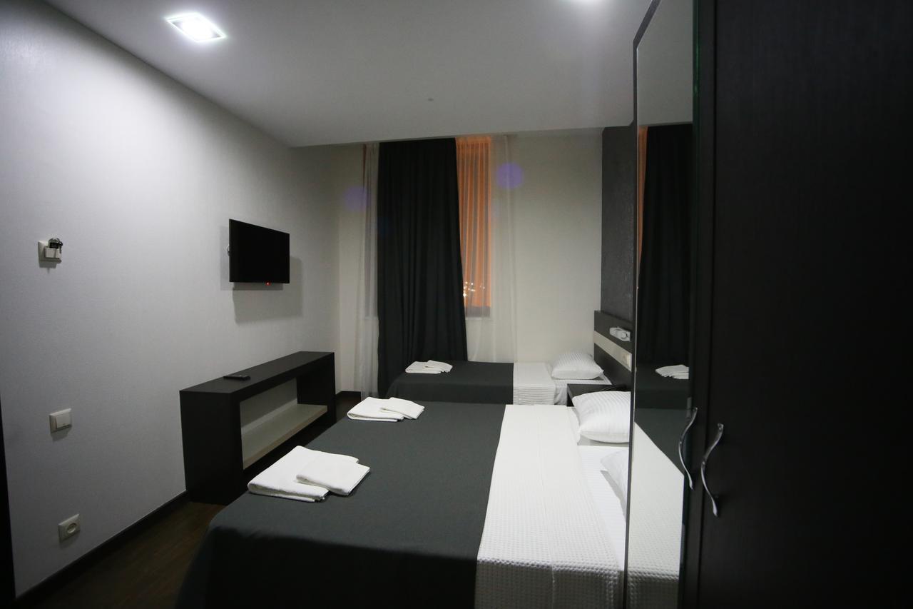 West Tower Hotel Kutaisi Eksteriør billede