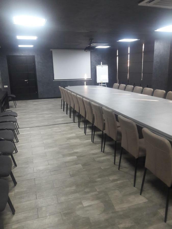 West Tower Hotel Kutaisi Eksteriør billede